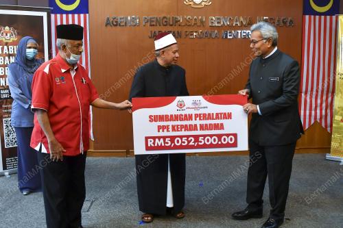 DATUK SERI MOHD REDZUAN MD YUSOF