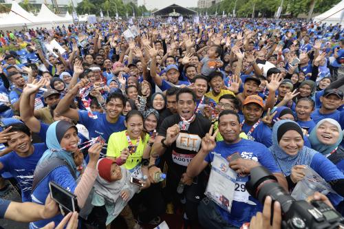 PTJ11_09052015_KJ_9to5RUN