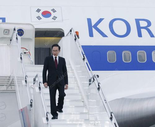 LEE MYUNG-BAK