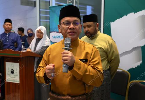DATUK DR MOHD NA'IM MOKHTAR
