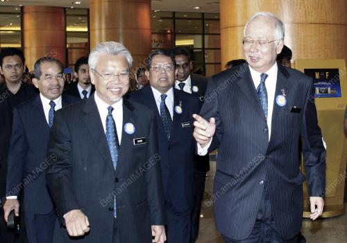 DATUK SERI MOHD NAJIB TUN ABDUL RAZAK
