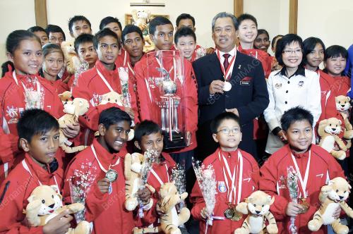 MUHYIDDIN YASSIN