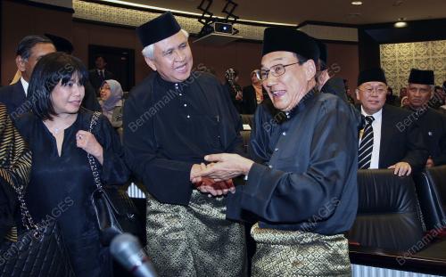 TUN ZAKI TUN AZMI