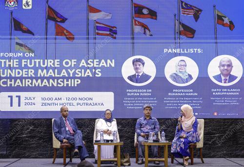 FORUM ASEAN