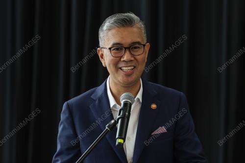 SENATOR TENGKU DATUK SERI ZAFRUL TENGKU ABDUL AZIZ