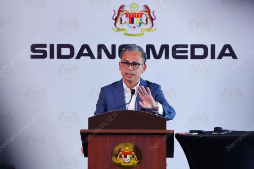 FAHMI FADZIL