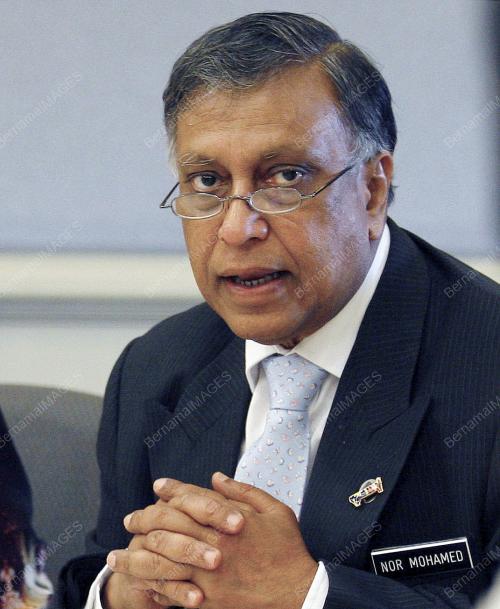 NOR MOHAMED YAKCOP