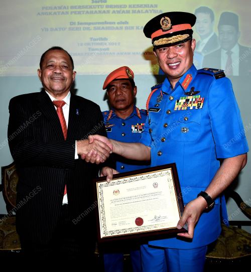 PTJ11_12102017_PANGKAT_BN201710118123