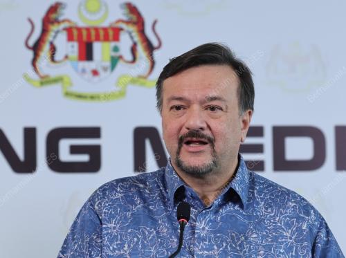 DATUK SERI AMIR HAMZAH AZIZAN