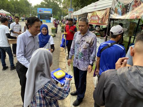 NIK SHUKRI NIK SOH