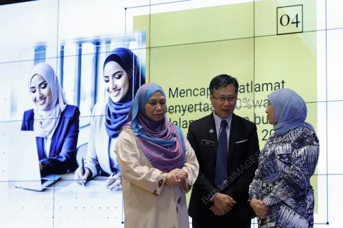 DATUK SERI NANCY SHUKRI