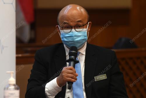 DATUK INDERA DR SHA'ARI NGADIMAN