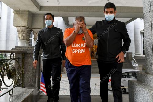 PENGARAH JABATAN PENGUATKUASAAN MBSA DIREMAN
