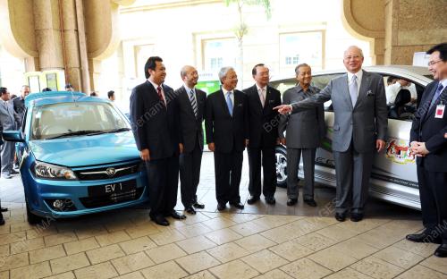 DATUK SERI NAJIB TUN RAZAK