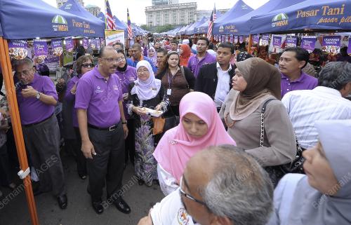 PTJ11_14122012_WANITA