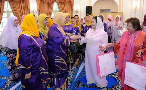 DATUK SERI NAJIB TUN RAZAK