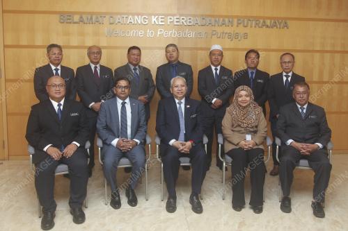 TAN SRI ANNUAR MUSA