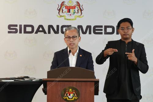 DATUK FAHMI FADZIL