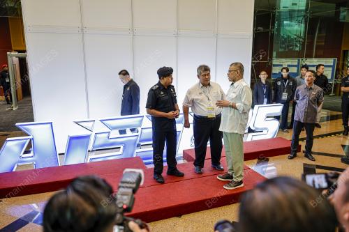 DATUK SERI SAIFUDDIN NASUTION ISMAIL
