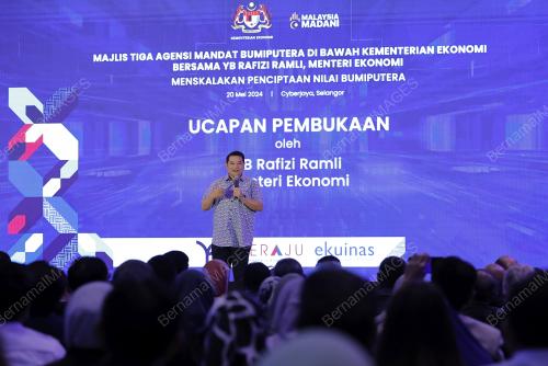 RAFIZI RAMLI
