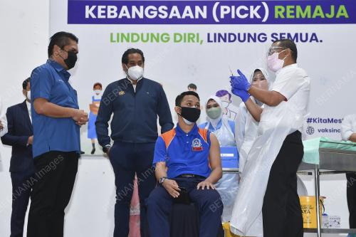KHAIRY JAMALUDDIN & DR RADZI JIDIN