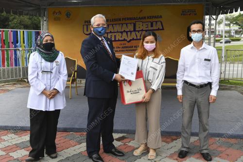 TAN SRI ANNUAR MUSA