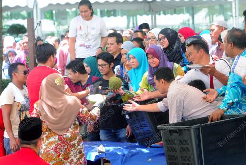 PTJ11_21072016_DURIAN