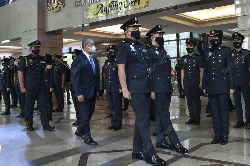 TAN SRI MUHYIDDIN YASSIN