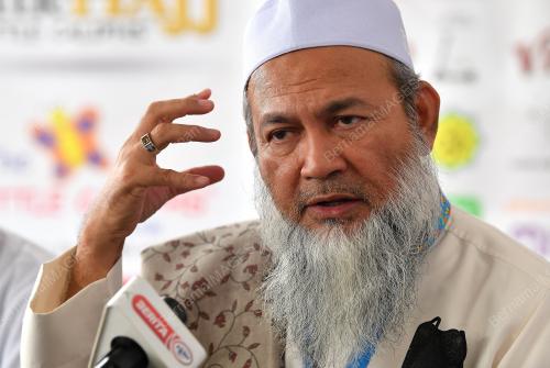 DATUK ROSLAN NORDIN