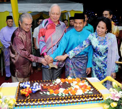 DATUK SERI NAJIB TUN RAZAK