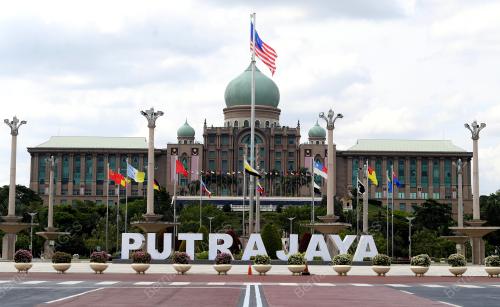 KIBARAN JALUR GEMILANG