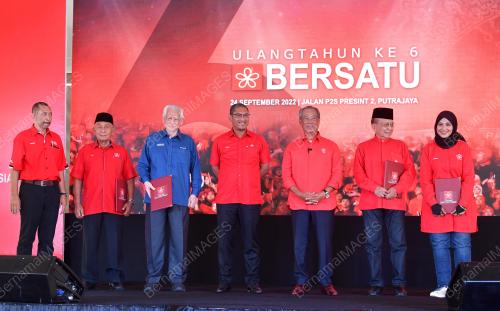 TAN SRI MUHYIDDIN YASSIN