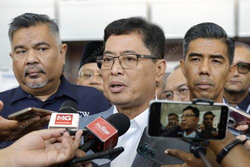 TAN SRI AZAM BAKI