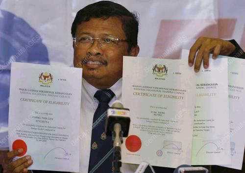 ISHAK MOHAMMAD