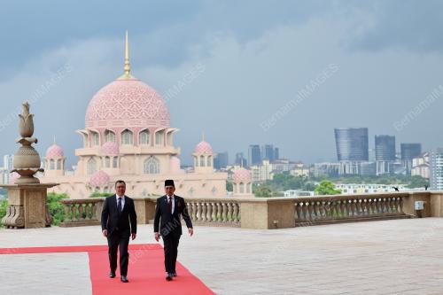 DATUK SERI ANWAR IBRAHIM
