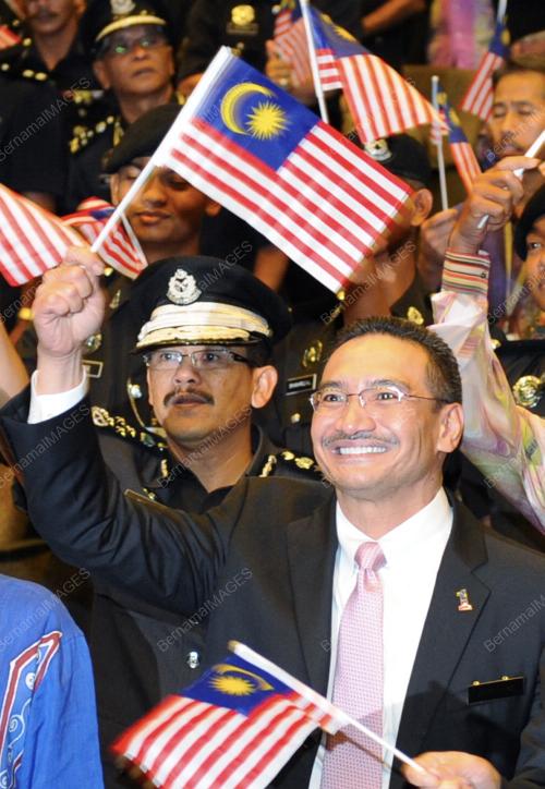 DATUK SERI HISHAMUDDIN TUN HUSSEIN