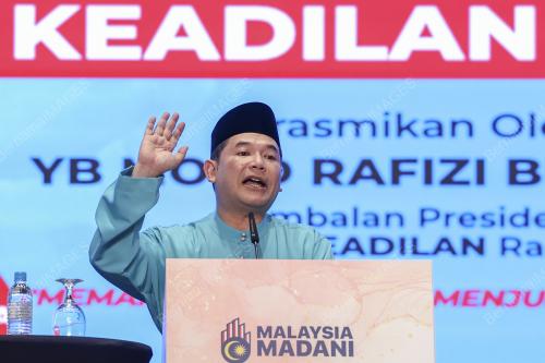 RAFIZI RAMLI