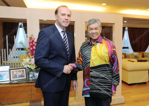 PTJ11_26022015_ZAHID_AUS