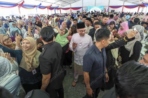 DATUK SERI ANWAR IBRAHIM