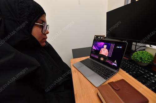 DATUK SERI ISMAIL SABRI YAAKOB