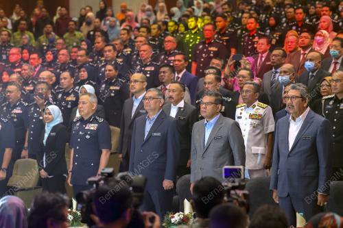 DATUK SERI SAIFUDDIN NASUTION