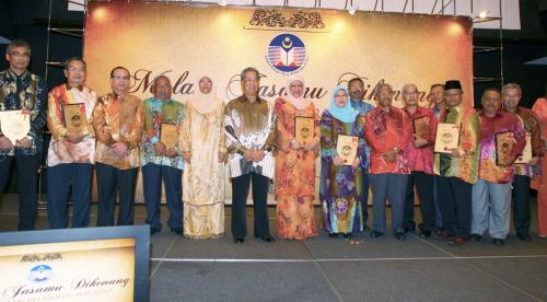 TAN SRI MUHYIDDIN YASSIN