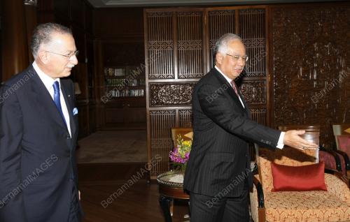 DATUK SERI MOHD NAJIB TUN ABDUL RAZAK
