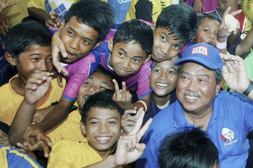 TAN SRI MUHYIDDIN YASSIN