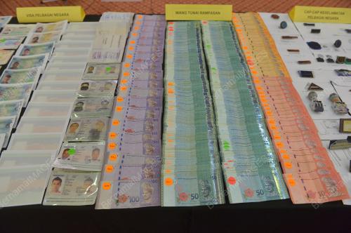 SIDANG MEDIA SINDIKIT PEMALSUAN DOKUMEN IMIGRESEN