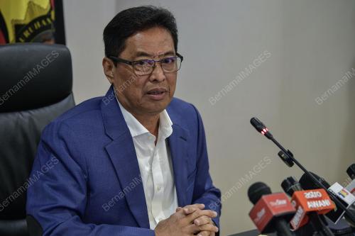 TAN SRI AZAM BAKI