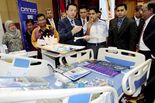DATUK SERI LIOW TIONG LAI
