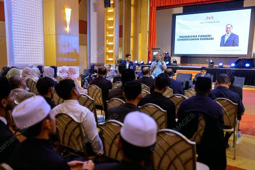 DATUK SERI DR ZAMBRY ABDUL KADIR