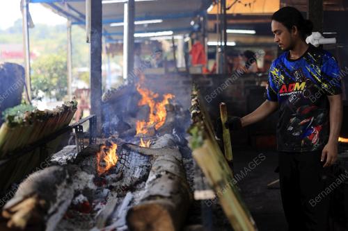 TINJAUAN AIDILFITRI