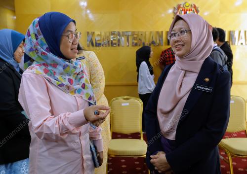 DR ZALIHA MUSTAFA